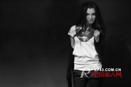 OV品牌女装打造原始风格舒适穿搭