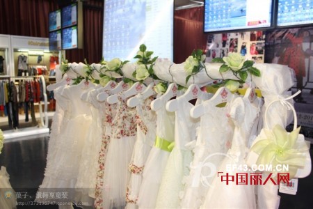 俄梅戛时尚童装2013年春夏新品上市