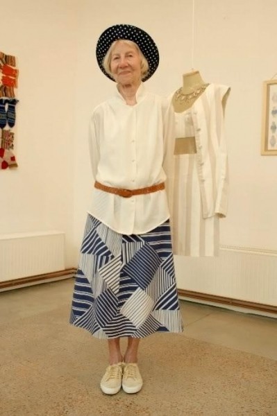 越熟越美丽 奶奶级潮人街拍演绎夕阳红