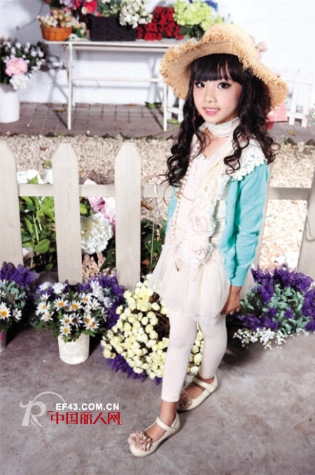 卡琪屋童装2013春夏幻彩系列 温馨天蓝教你变身可爱美丽小达人