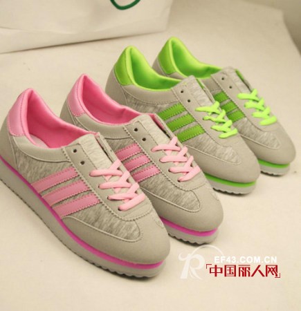 清新亮眼运动鞋 初春轻松踏春去