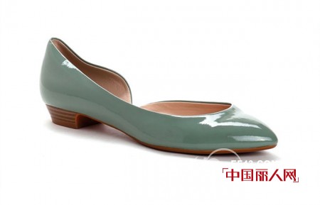 达芙妮2013春季新款 气质平底鞋同样出彩