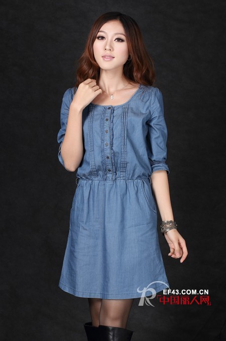 阿黛娜2013春季带您解读巴黎的优雅裙装