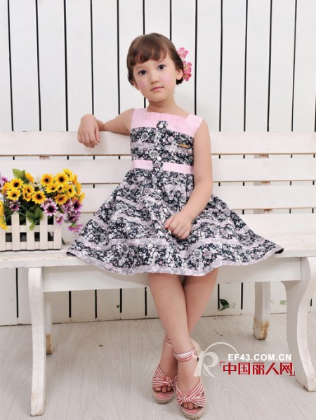 爱朵儿童装2013将爱进行到底 打造百分百安全产品