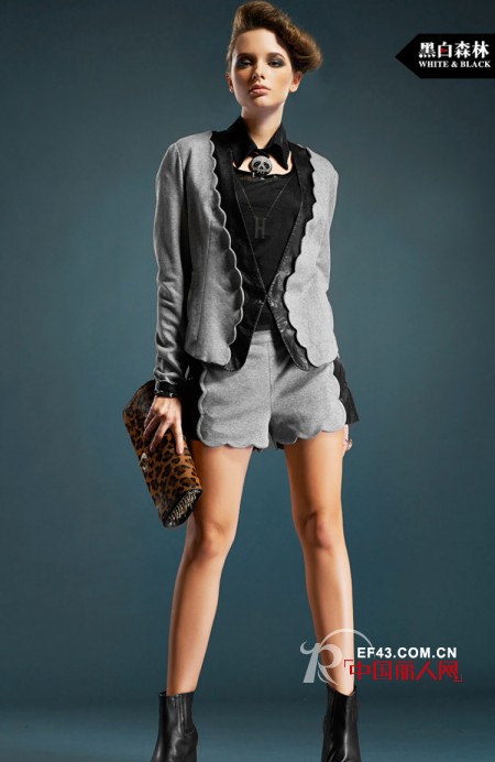 典娅女装:职场女郎 花漾迷人