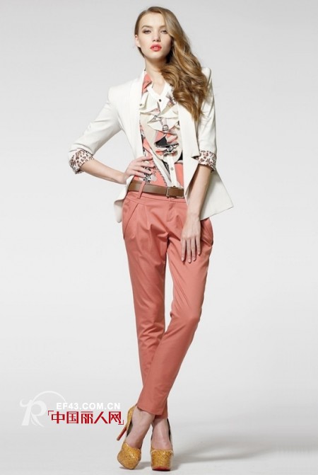 芭藜衣都时尚品牌女装  早春亮色系亮相街头