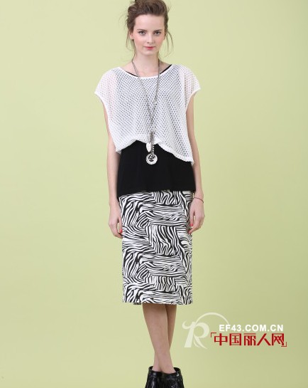 心吻女装2013春夏新品:动感亮丽色彩展开奇妙新篇章