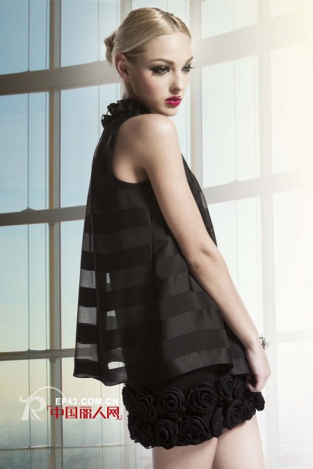 保时霓POSSNEY品牌女装春夏系列 执缪斯之手与自然同行