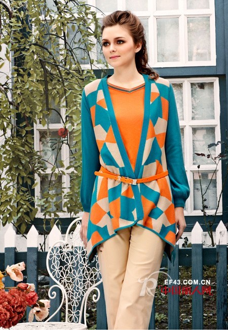 秀蓓儿女装最懂熟女心  优质针织衫展现优雅气质