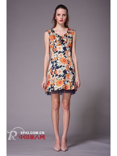 Anlieana女装2013春夏装 艺术感印花舞动连衣裙