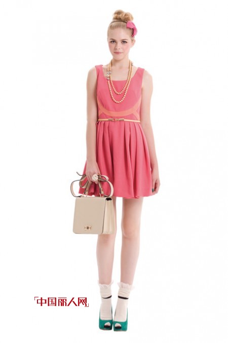 曼娅奴时尚女装 2013春夏装甜美上新