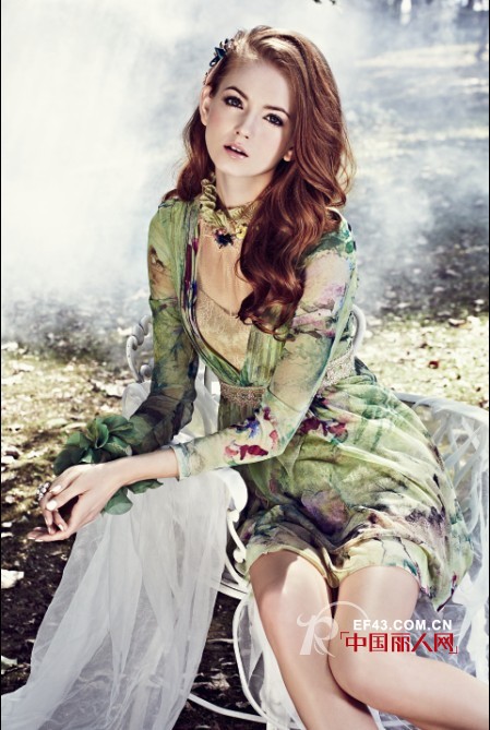 木帛女装2013春夏款 唯美复古宫廷风豪华出镜