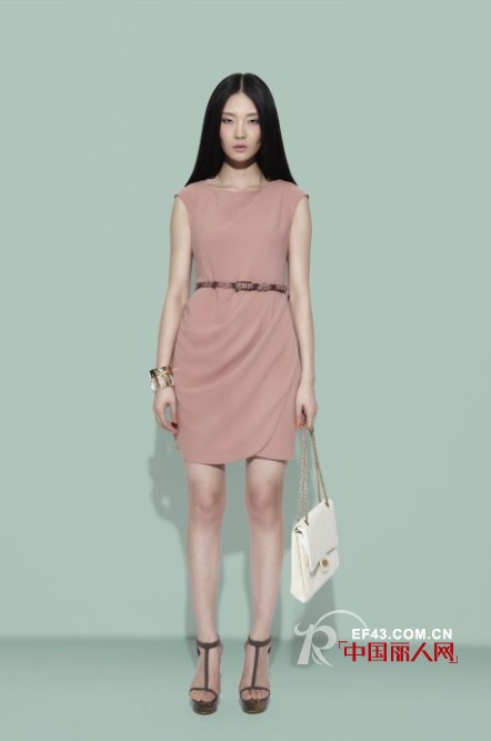 EC女装藕粉色单品 清新优雅打造娇媚女性