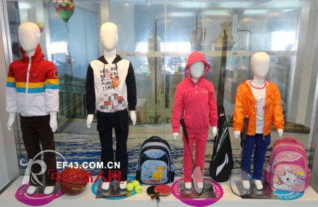 迪士尼品牌童装 2013春夏新品陈列展示