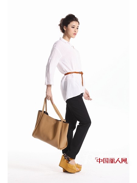 因为Zolle女装 大力度支持期待您的加盟