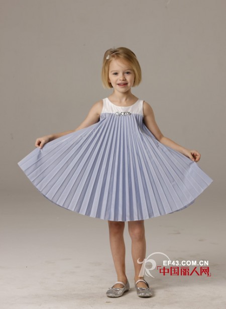 唯路易品牌童装 2013春夏变身时尚小达人