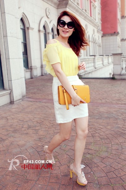 依维妮时尚女装把握最佳流行趋势  展现大气优雅气质