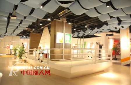 邻家女孩企业文化馆落成启用