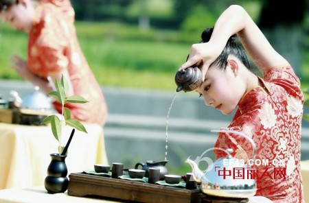 2013年“她喜爱”“贝维诗”秋冬新品发布会——《烟波弄西湖》与您相约