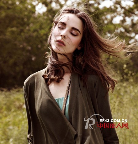 芮玛时尚女装 从此爱上清新素雅女人