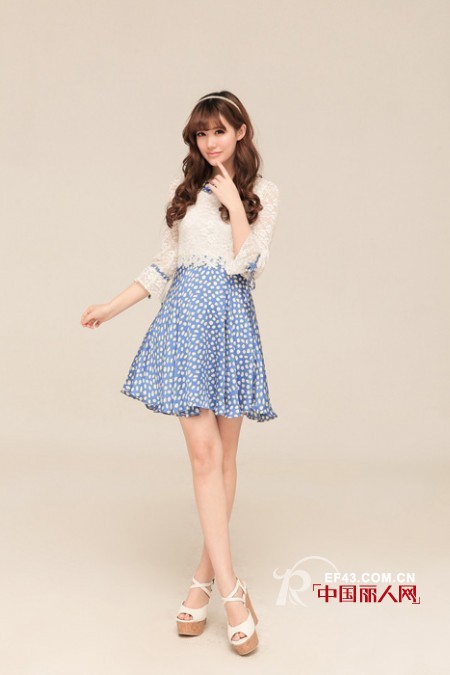 红雨竹夏季连衣裙 甜美无敌释放正能量