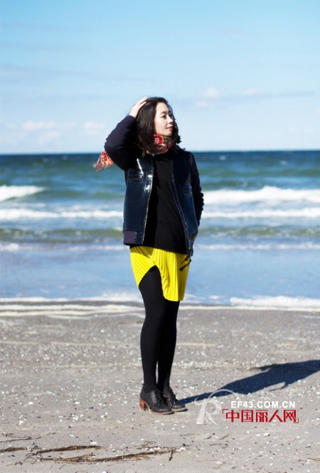 和专栏作家,时尚博主——张小溪“偷”学早春Chic搭