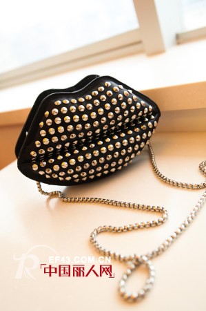 初春扮靓亮眼小包包 好看又好搭