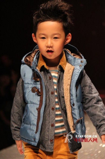 聚焦正能量 创造新未来——记“QQ-duck 可可鸭”2013秋冬新品发布会