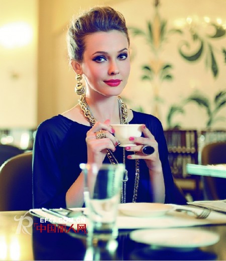 伊莎贝尔·阿珈尼 - Eshabeal Agany