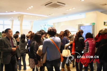 十月妈咪与有喜品牌2013秋冬新品订货会圆满落幕!