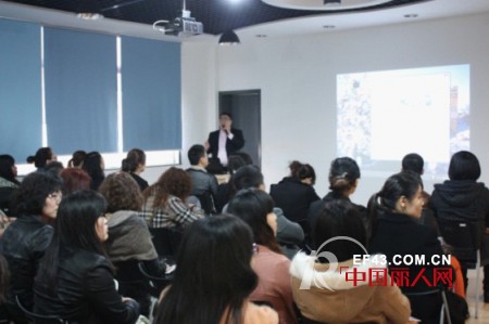 十月妈咪与有喜品牌2013秋冬新品订货会圆满落幕!