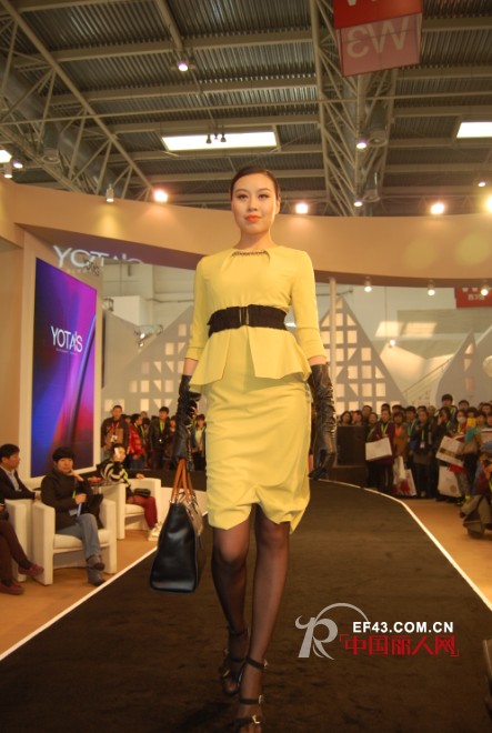时尚成熟女装雅艾丝YOTAS炫丽登场2013CHIC