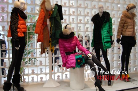 北京卓拉国际时装亮相2013CHIC