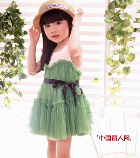 熊贝儿品牌童装 关爱儿童健康成长