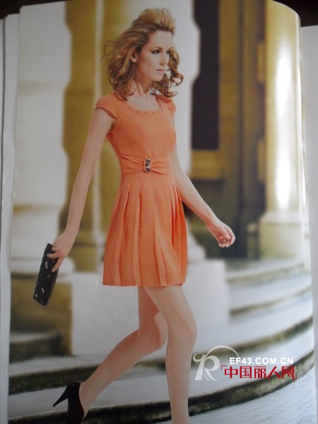 萍叶时尚折扣女装春夏新品全面上市