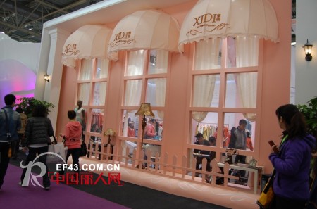 英国时尚女装品牌惜蒂甜美亮相2013CHIC