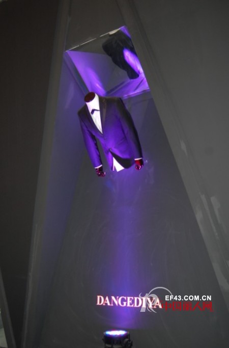 意大利男装品牌丹戈迪亚盛装出席CHIC2013