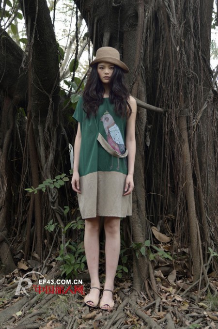 AUM女装 原生态棉麻让你远离尘世喧嚣