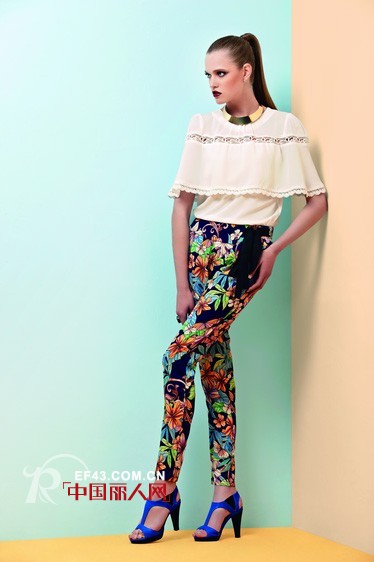 CARMEN卡蔓品牌女装 让我去那花花世界