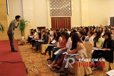 摩凡“潘多拉魔盒”2013秋季新品发布会圆满落幕