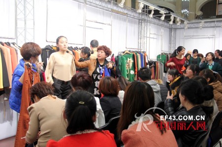 西纳维思2013秋装订货会隆重谢幕