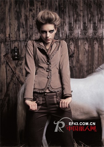 阿陀力品牌女装2013春夏女装帅气登场