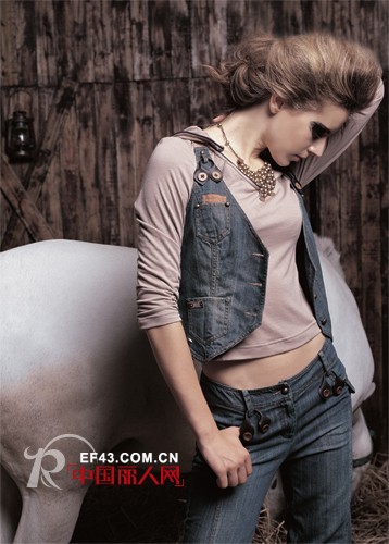 阿陀力品牌女装2013春夏女装帅气登场