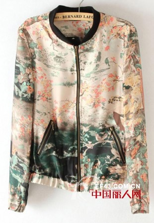 4月运动混搭风 百搭款棒球服新鲜出炉