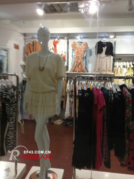 衣伴沁香女装宁波余姚店正式开业