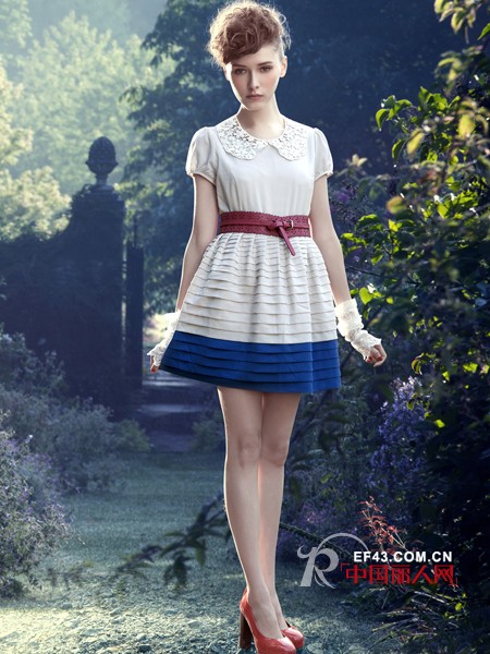 优洛可女装2013新品 萝莉蓬蓬裙清新上镜