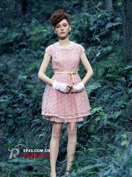 优洛可女装2013新品 萝莉蓬蓬裙清新上镜