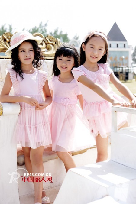 野豹品牌童装 各大单品穿出春天的味道