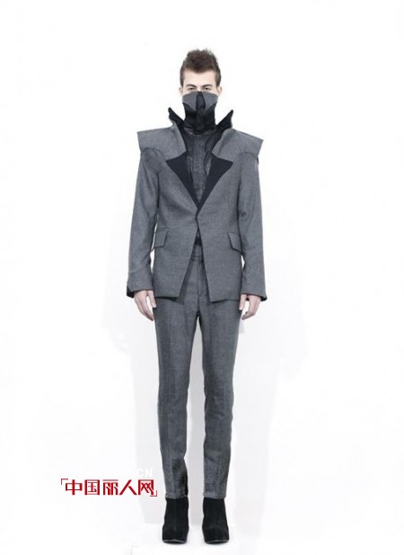 Long Tran 秋冬lookbook  夸张造型打造顶端艺术