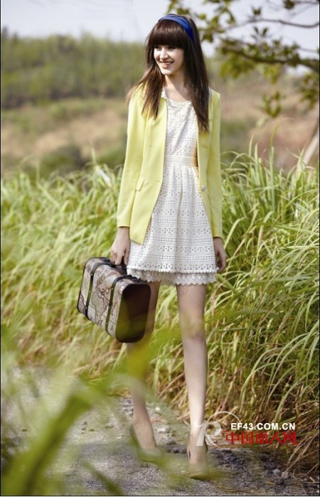 早春小西装派上大用场 天衣布品为你倾情打造